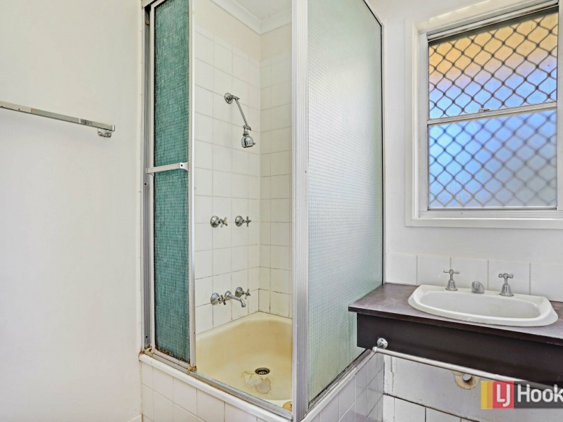 105 McGinn Road, Ferny Grove QLD 4055