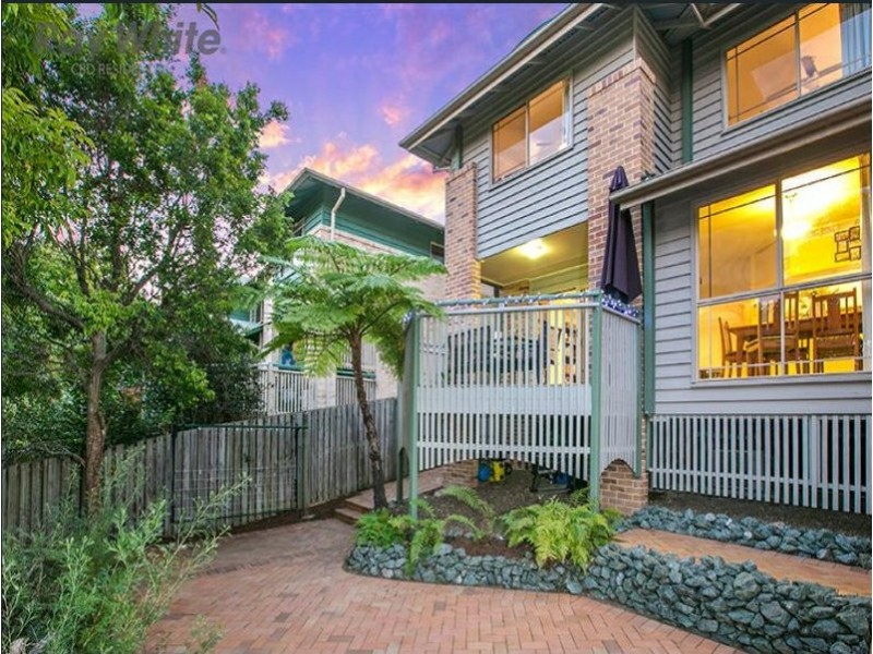 32/360 Simpsons Road, Bardon QLD 4065