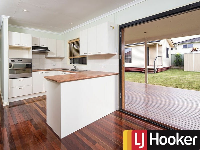 18 Coolibah Crescent, Ferny Hills QLD 4055