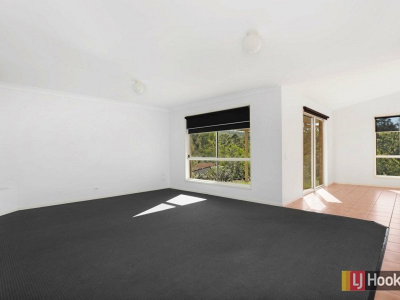 19 Outlook Terrace, Ferny Grove QLD 4055