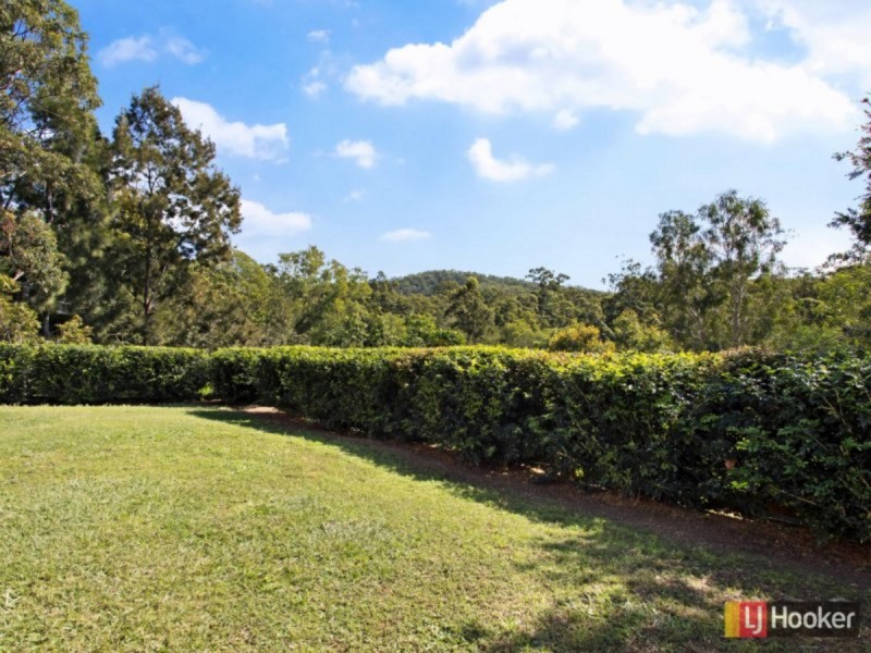 19 Outlook Terrace, Ferny Grove QLD 4055