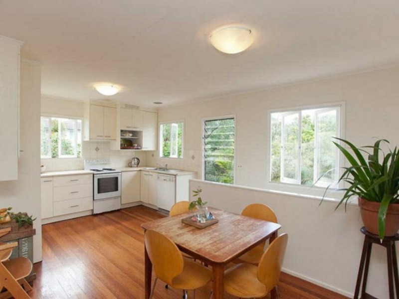 6 Yanina Street, The Gap QLD 4061