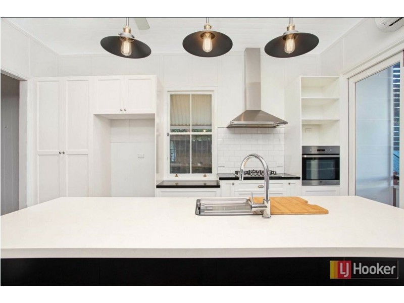 32 Windsor Road, Red Hill QLD 4059