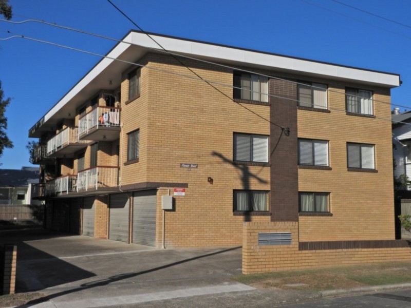 12 Toohey Avenue, Greenslopes QLD 4120