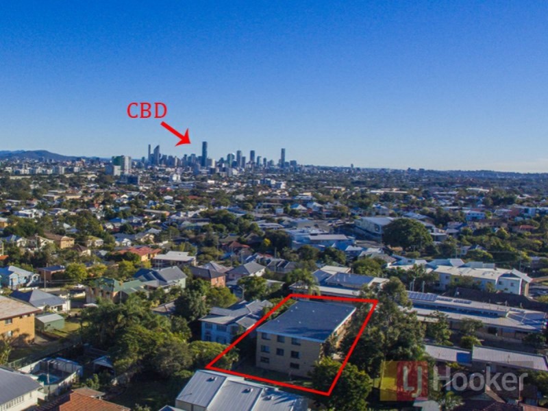 12 Toohey Avenue, Greenslopes QLD 4120