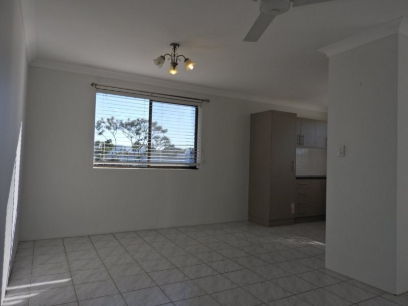 12 Toohey Avenue, Greenslopes QLD 4120