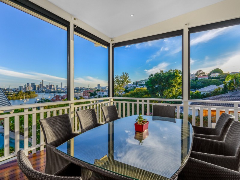 62 Crescent Road, Hamilton QLD 4007