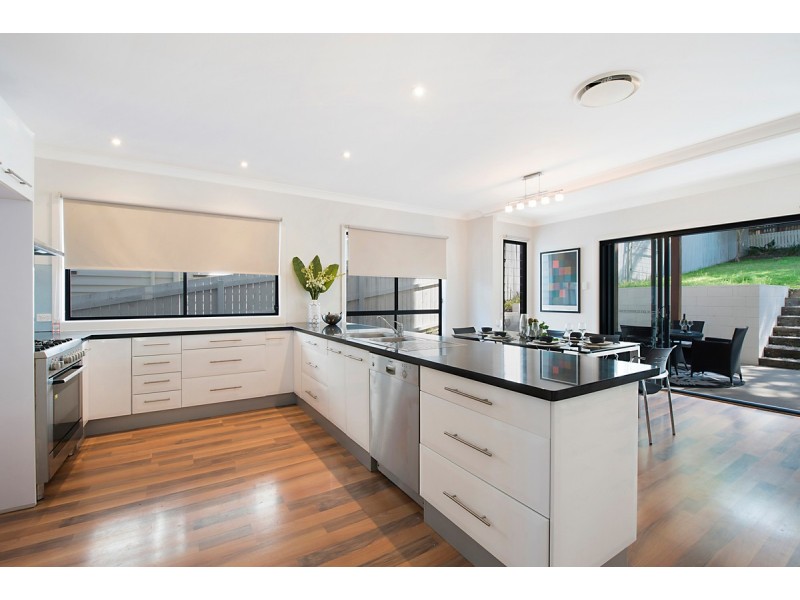 54 Waverley Road, Camp Hill QLD 4152