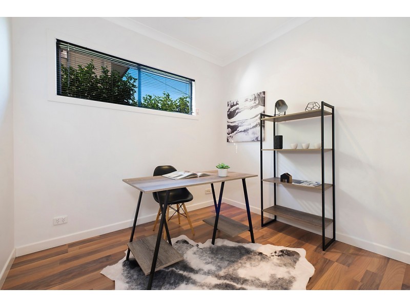 54 Waverley Road, Camp Hill QLD 4152