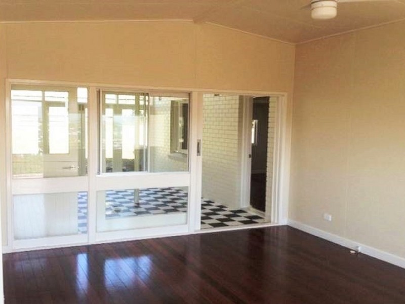 73 LANSDOWNE STREET, Newmarket QLD 4051