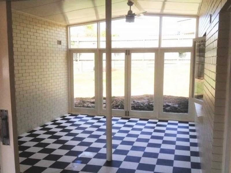 73 LANSDOWNE STREET, Newmarket QLD 4051