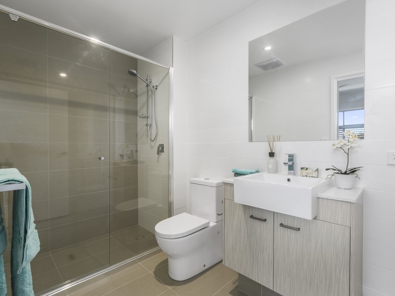 11 Bromilow Street, Chermside QLD 4032