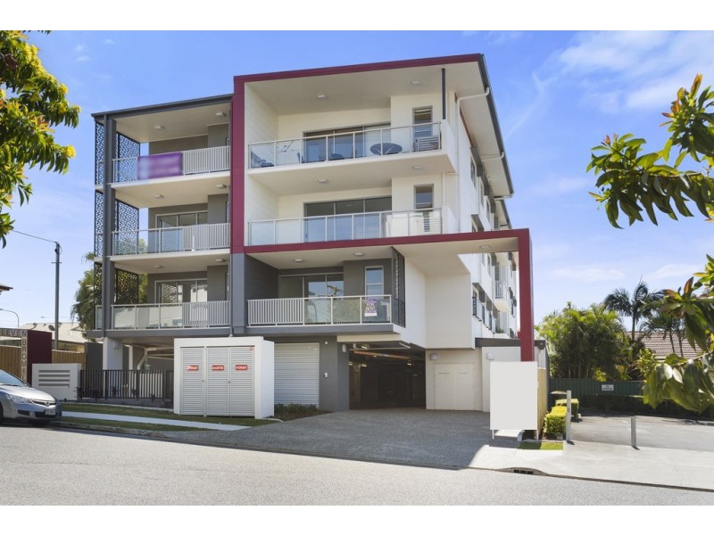 11 Bromilow Street, Kedron QLD 4031