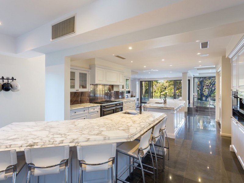 36 Needham St, Fig Tree Pocket QLD 4069