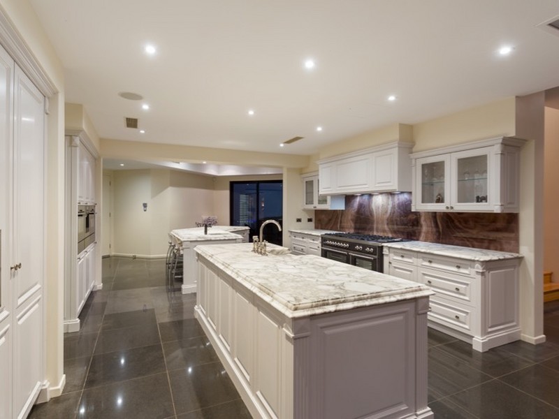 36 Needham St, Fig Tree Pocket QLD 4069