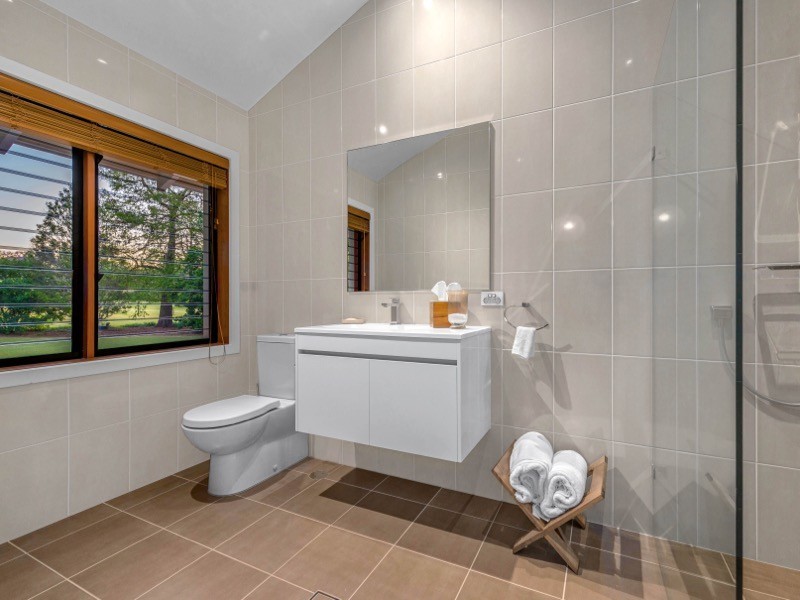 9 Ningana St, Fig Tree Pocket QLD 4069