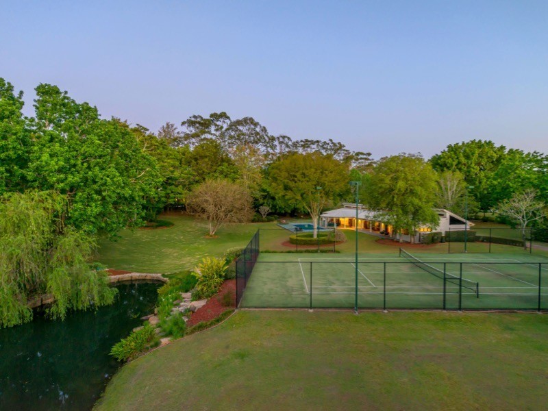 9 Ningana St, Fig Tree Pocket QLD 4069