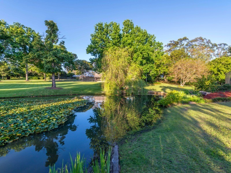 9 Ningana St, Fig Tree Pocket QLD 4069