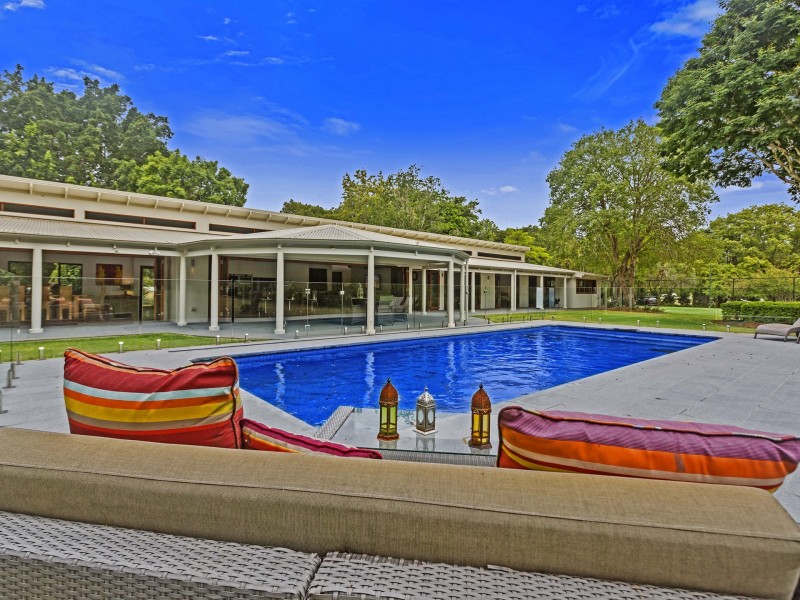 9 Ningana St, Fig Tree Pocket QLD 4069