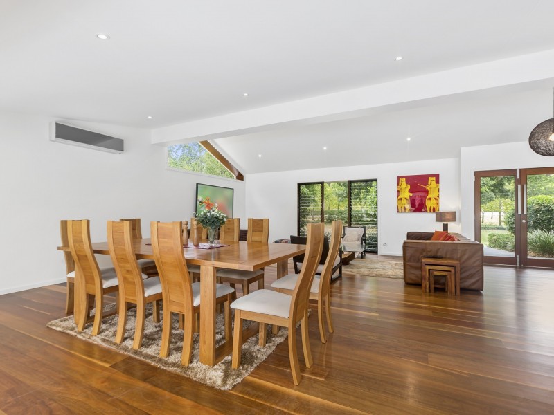 9 Ningana St, Fig Tree Pocket QLD 4069