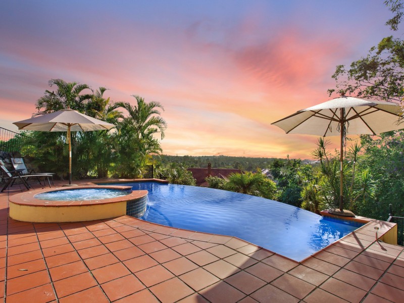 23 Drysdale St, Mount Ommaney QLD 4074