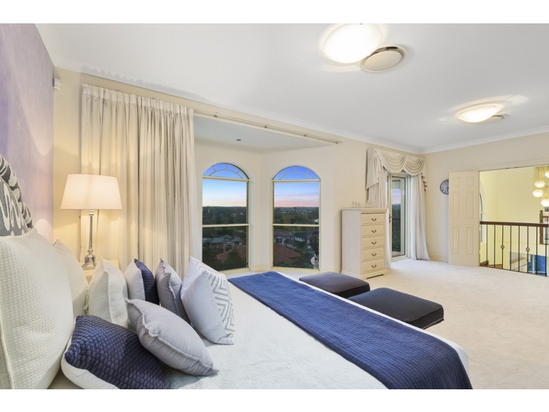 23 Drysdale St, Mount Ommaney QLD 4074