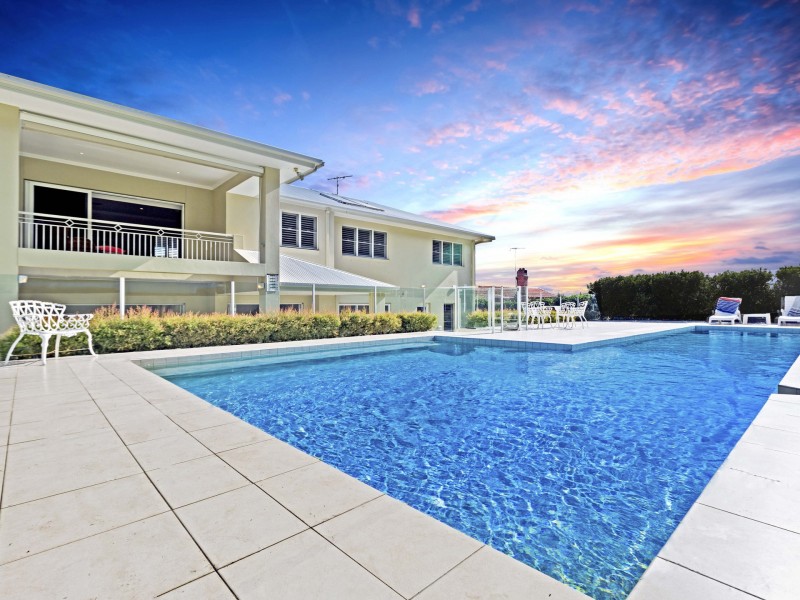 11 Drysdale Street, Mount Ommaney QLD 4074