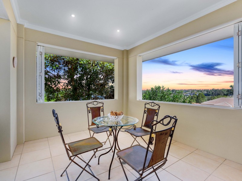 11 Drysdale Street, Mount Ommaney QLD 4074