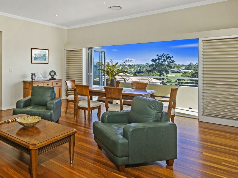 11 Drysdale Street, Mount Ommaney QLD 4074