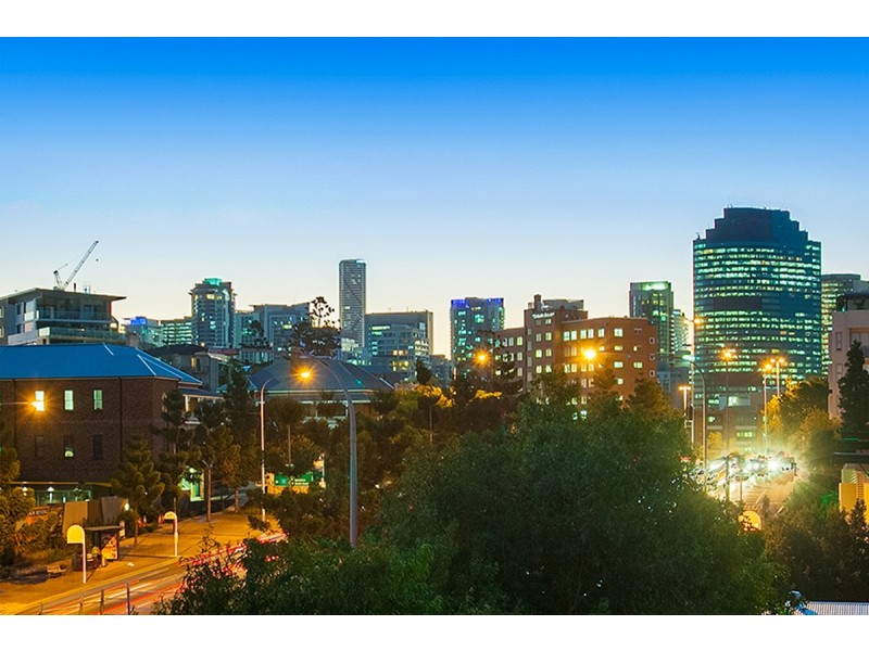 10/153 Lambert Street, Kangaroo Point QLD 4169