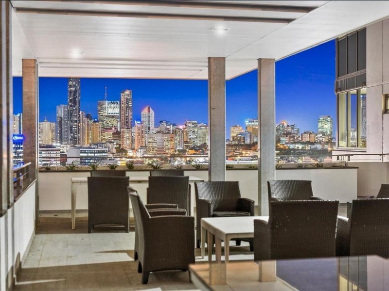 2051/16 Hamilton Place, Bowen Hills QLD 4006