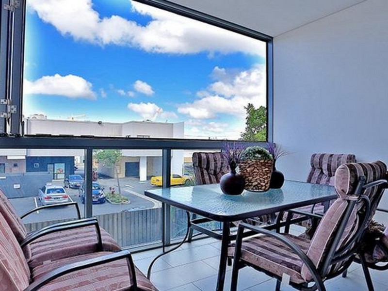 2051/16 Hamilton Place, Bowen Hills QLD 4006