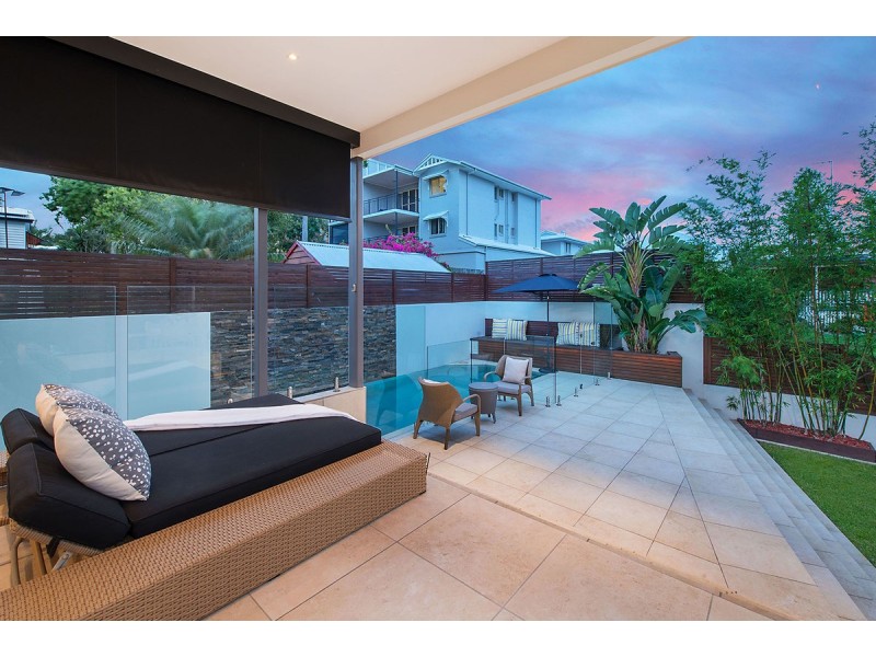 33 Greene Street, Newmarket QLD 4051