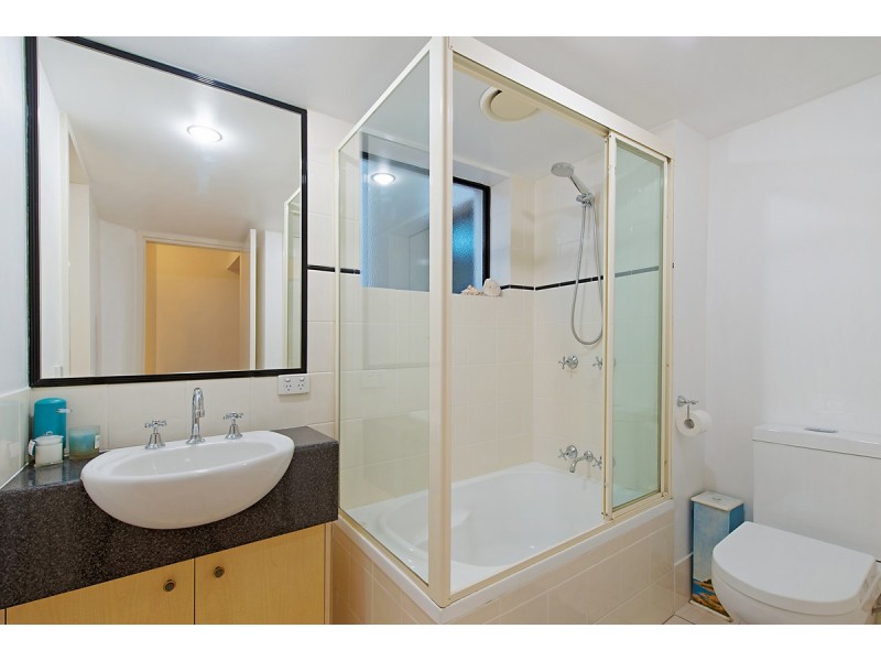 74/163 Sydney Street, New Farm QLD 4005