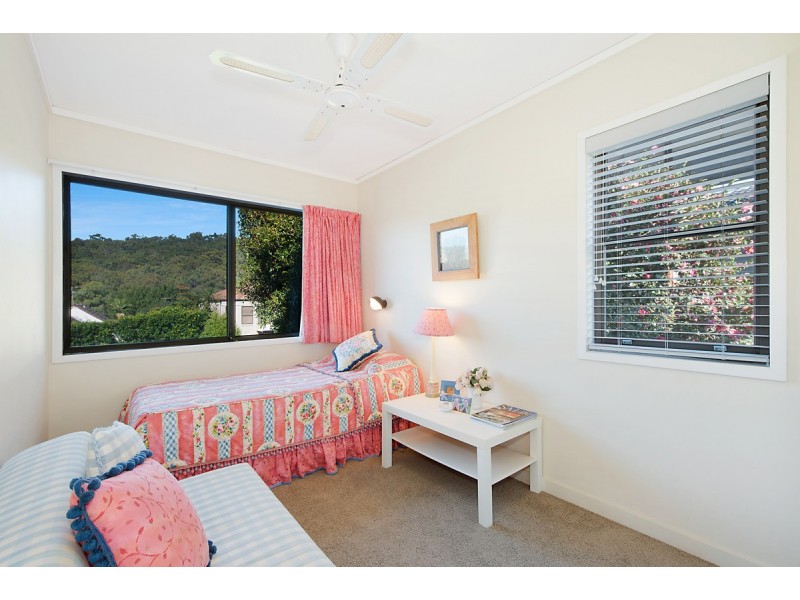 4 Pavo Street, Camp Hill QLD 4152