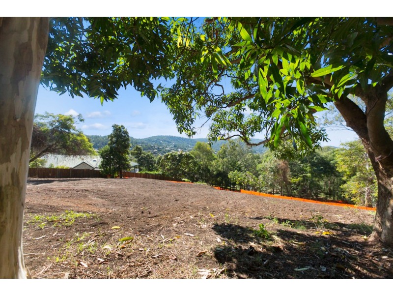 8A Jaspher Street, The Gap QLD 4061