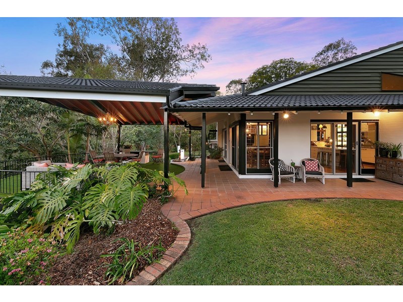 43 Mt Nebo Road, The Gap QLD 4061