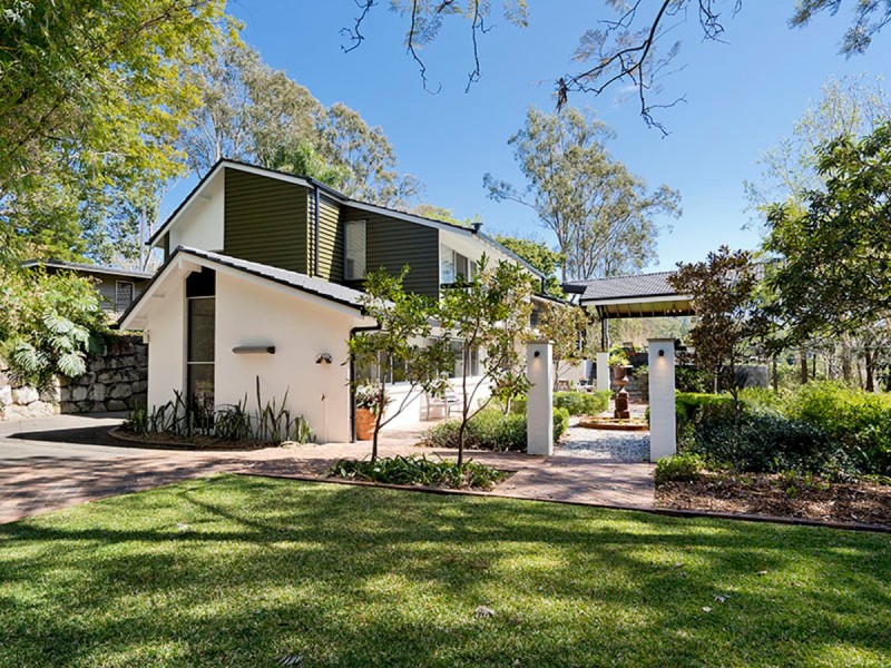 43 Mt Nebo Road, The Gap QLD 4061