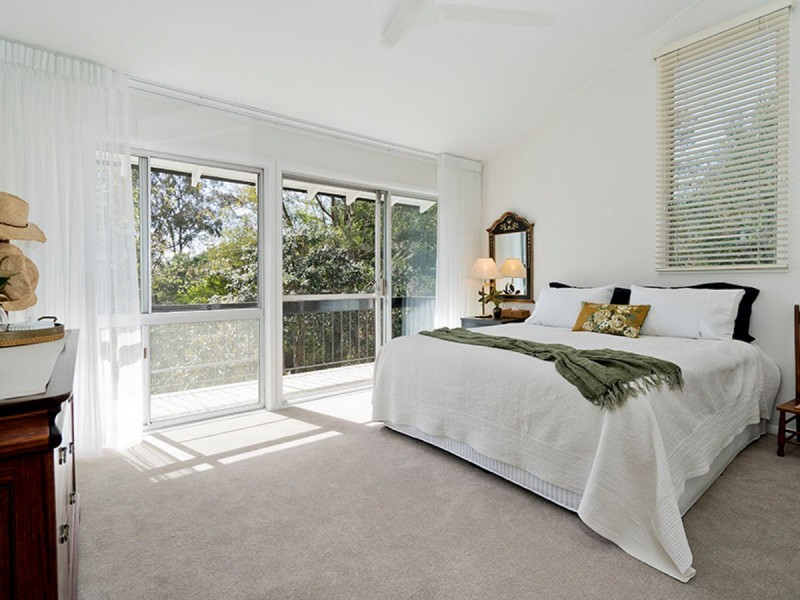 43 Mt Nebo Road, The Gap QLD 4061