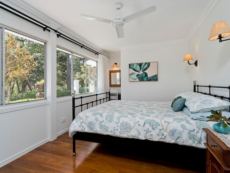 43 Mt Nebo Road, The Gap QLD 4061