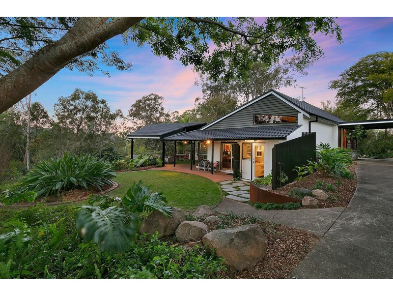 43 Mt Nebo Road, The Gap QLD 4061