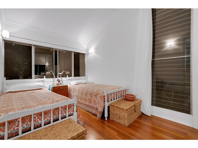 43 Mt Nebo Road, The Gap QLD 4061