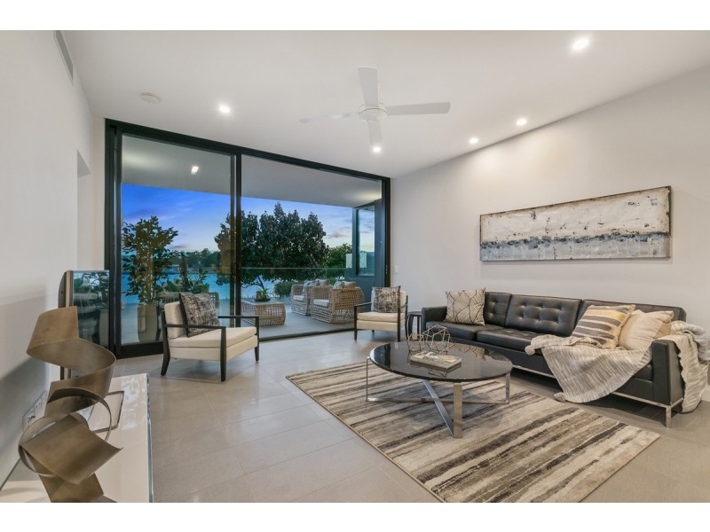 9104/50 Parkside Circuit, Hamilton QLD 4007