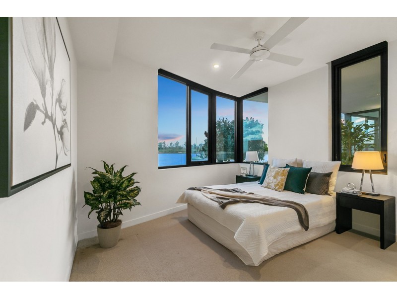 9104/50 Parkside Circuit, Hamilton QLD 4007