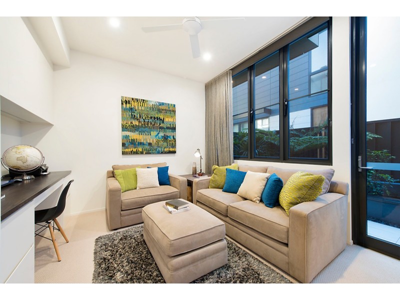 5/102 Parkside Circuit, Hamilton QLD 4007