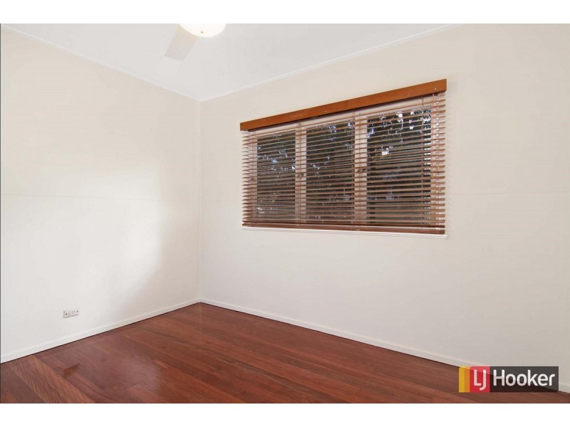 7 Grand Parade, Ashgrove QLD 4060