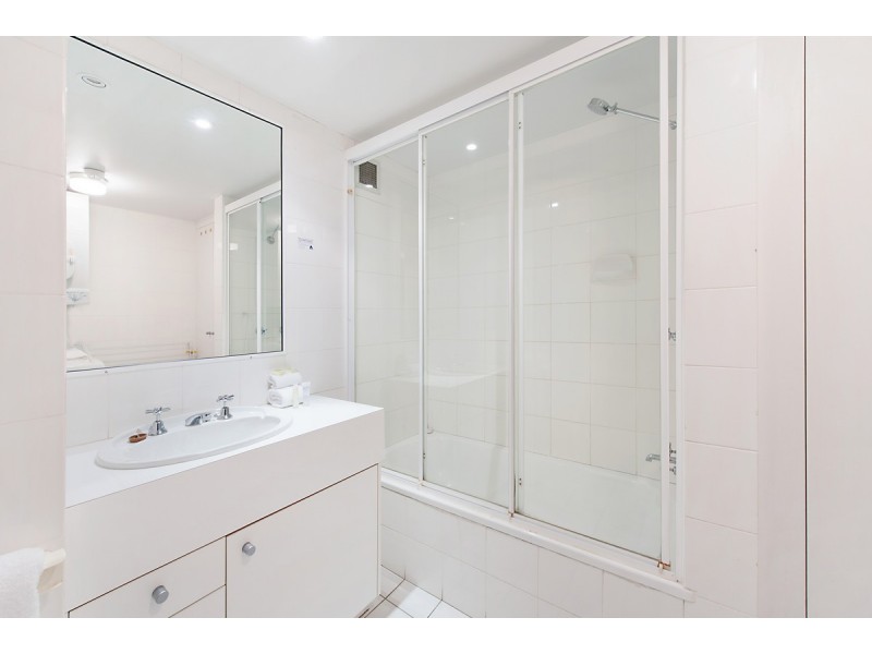 17/148 Oxlade Drive, New Farm QLD 4005