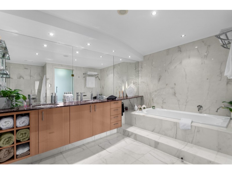 57 Newstead Terrace, Newstead QLD 4006