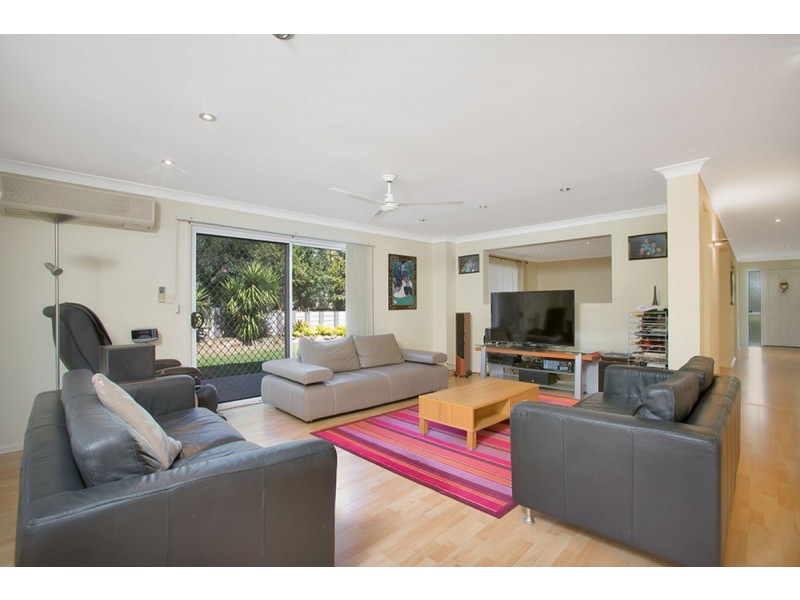 20 Bonros Place, The Gap QLD 4061