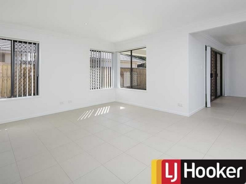 26 Sanctuary Place, Upper Kedron QLD 4055